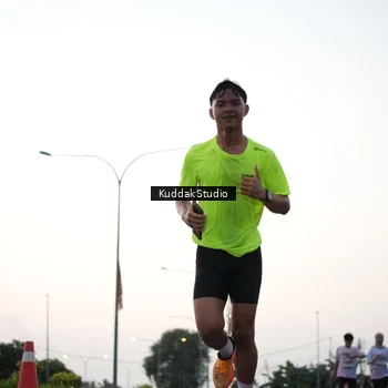 Runner Photo 7874280