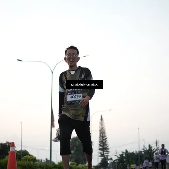 Runner Photo 7874291