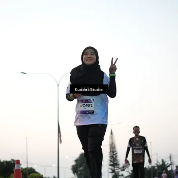 Runner Photo 7874295