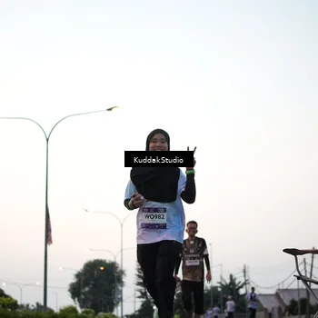 Runner Photo 7874311