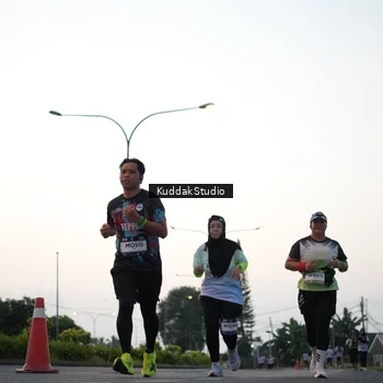 Runner Photo 7874327