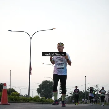 Runner Photo 7874336