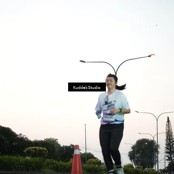 Runner Photo 7874340