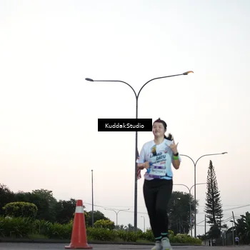Runner Photo 7874344
