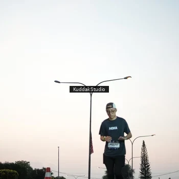 Runner Photo 7874393