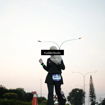 Runner Photo 7874400