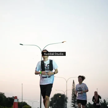 Runner Photo 7874413