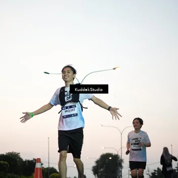 Runner Photo 7874415