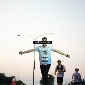 Runner Photo 7874418