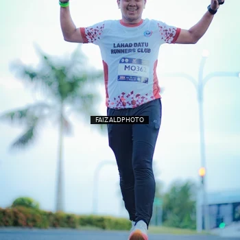 Runner Photo 7874449