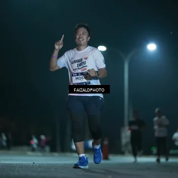 Runner Photo 7874473
