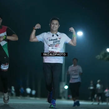 Runner Photo 7874474