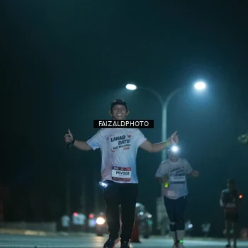 Runner Photo 7874504