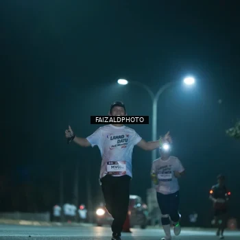 Runner Photo 7874506