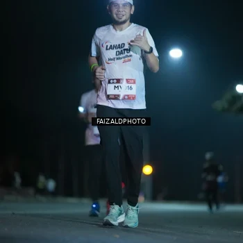 Runner Photo 7874555