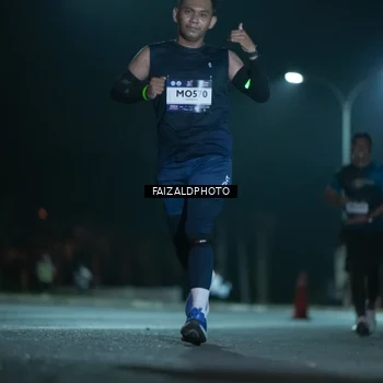 Runner Photo 7874565