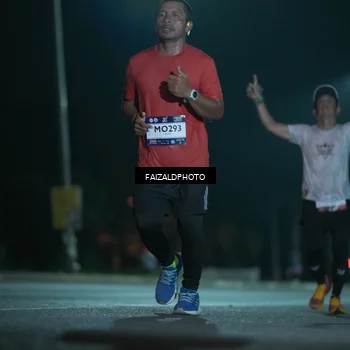 Runner Photo 7874581