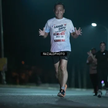 Runner Photo 7874594