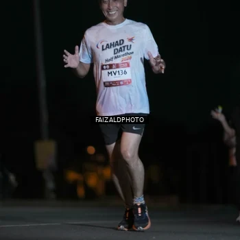 Runner Photo 7874596