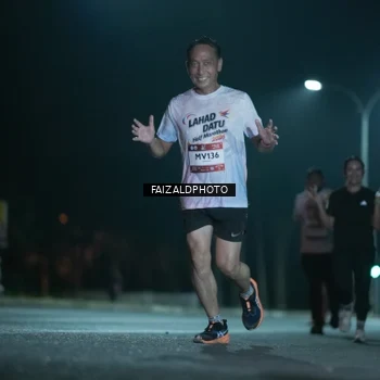 Runner Photo 7874600