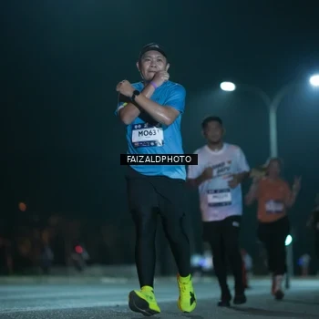 Runner Photo 7874653