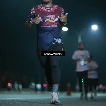 Runner Photo 7874663