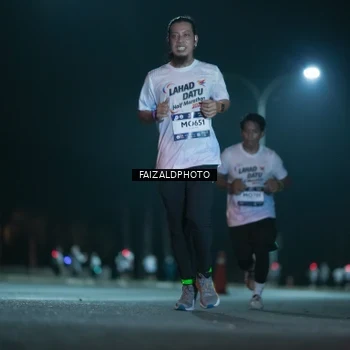 Runner Photo 7874667