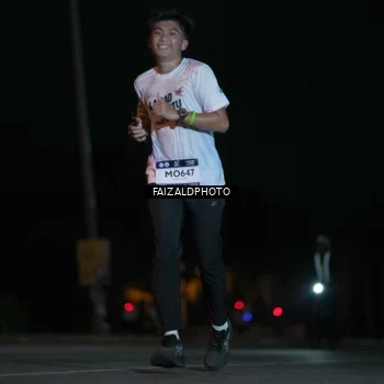 Runner Photo 7874671