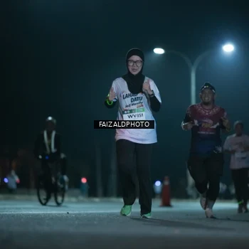 Runner Photo 7874676