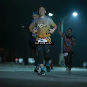 Runner Photo 7874683