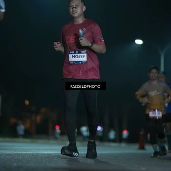 Runner Photo 7874689