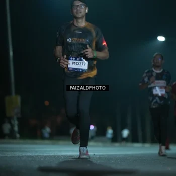 Runner Photo 7874697