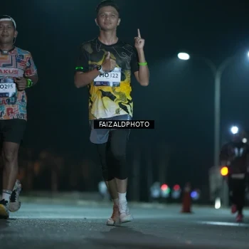 Runner Photo 7874718