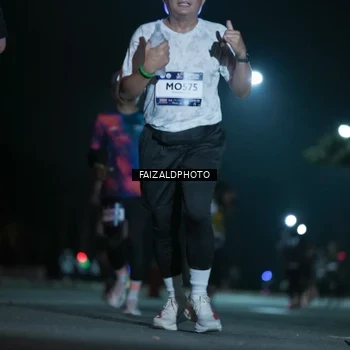 Runner Photo 7874723