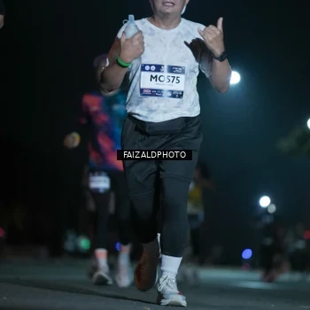 Runner Photo 7874726