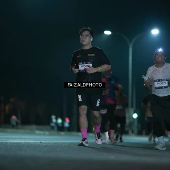 Runner Photo 7874728