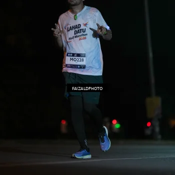 Runner Photo 7874750