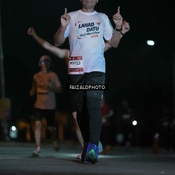 Runner Photo 7874780