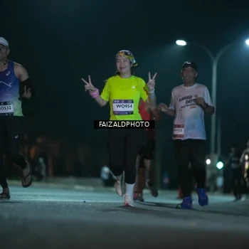 Runner Photo 7874784