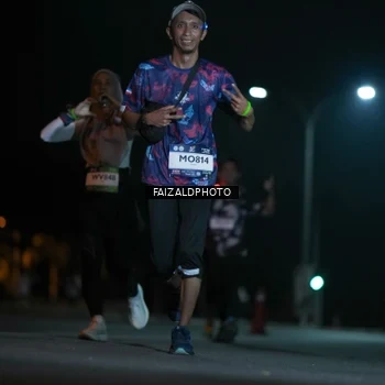 Runner Photo 7874802