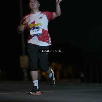 Runner Photo 7874810
