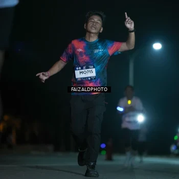 Runner Photo 7874844