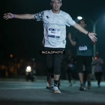 Runner Photo 7874874