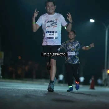 Runner Photo 7874887