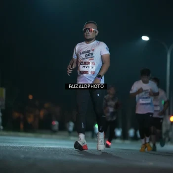 Runner Photo 7874893