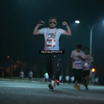 Runner Photo 7874896