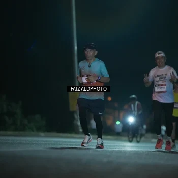 Runner Photo 7874913