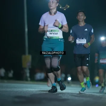 Runner Photo 7874918