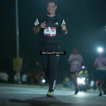 Runner Photo 7874919