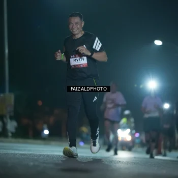 Runner Photo 7874924
